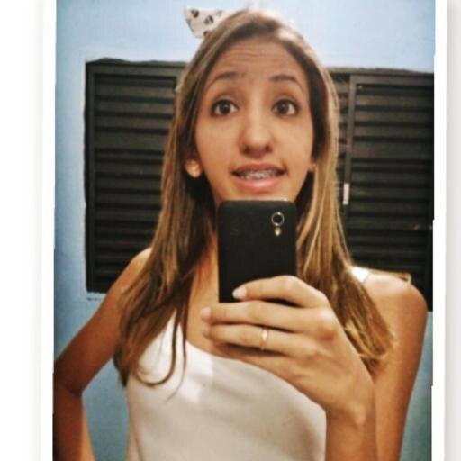 Instagram: alininhaalvees
