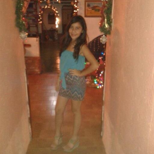 Soy una ♥100% DIRECTIONER♥, soy una chica muy guapa y amigable y amo a mis B.F.F.. ♪Right now I’m looking at you and I can’t believe-WMYB♪... ♥UAN TMH MM♥