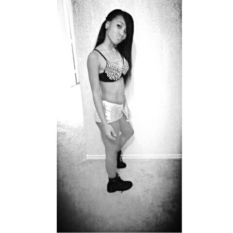 Instagram:Prettyyunnno;kik: highoffpink
