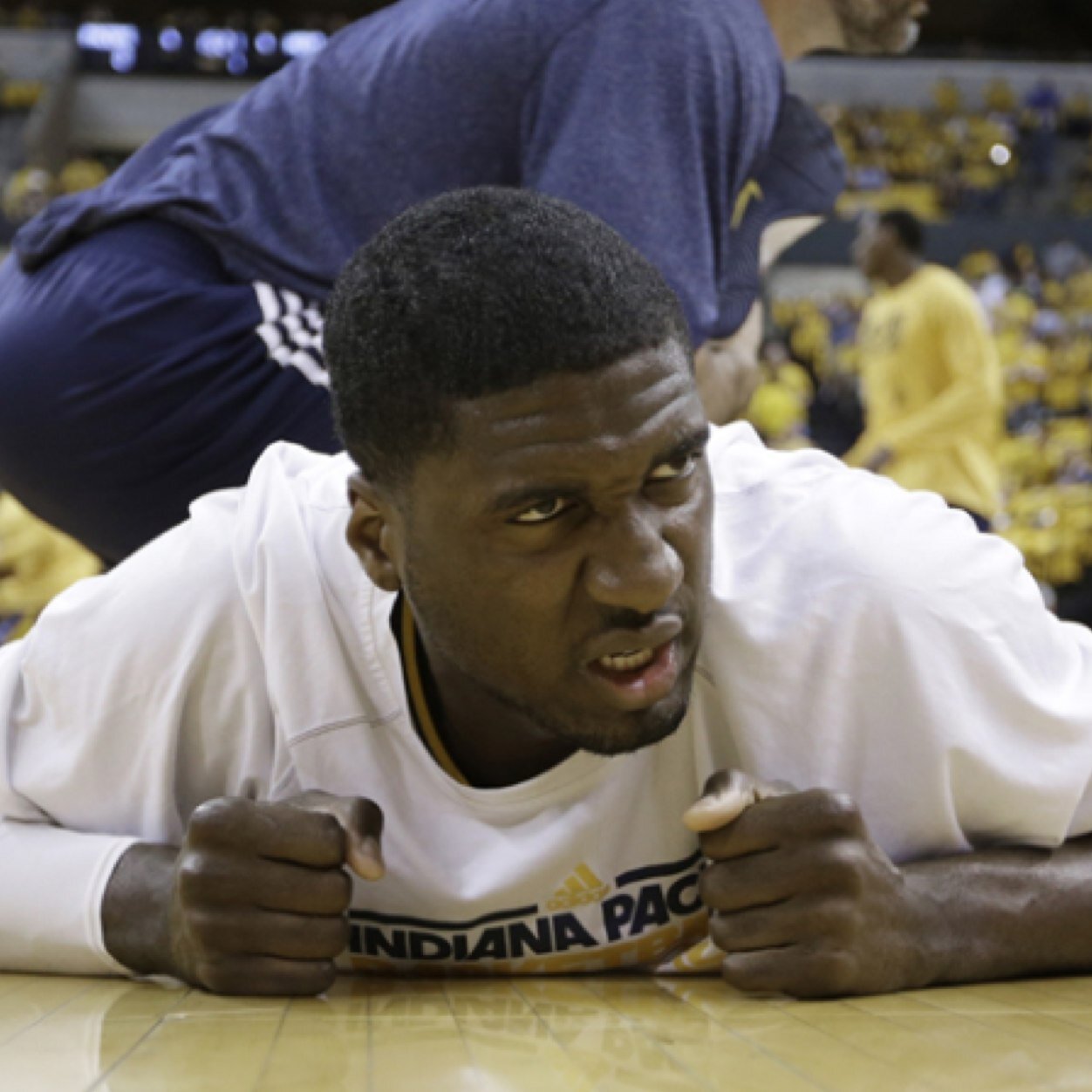 Parody account. FUNNY NBA TWEETS! FOLLOW BACK!