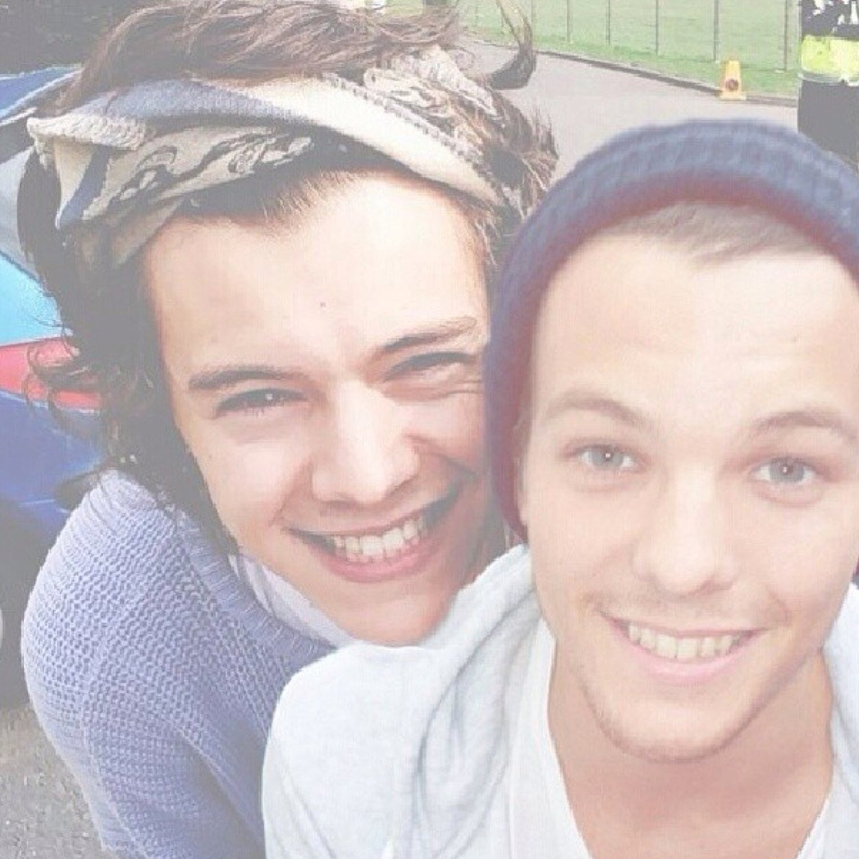 follow @Larry_is_true1 and ask for a follow back! Thanks ilysm bby! xxx