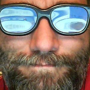 Husband, Father and IT Consultant that enjoys, movies, music, TV, the great outdoors and anything Hi-Tech.  The geeks will inherit the Earth!