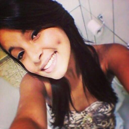 Sem neurose, sem caô ela só quer mais uma dose de amor ✌