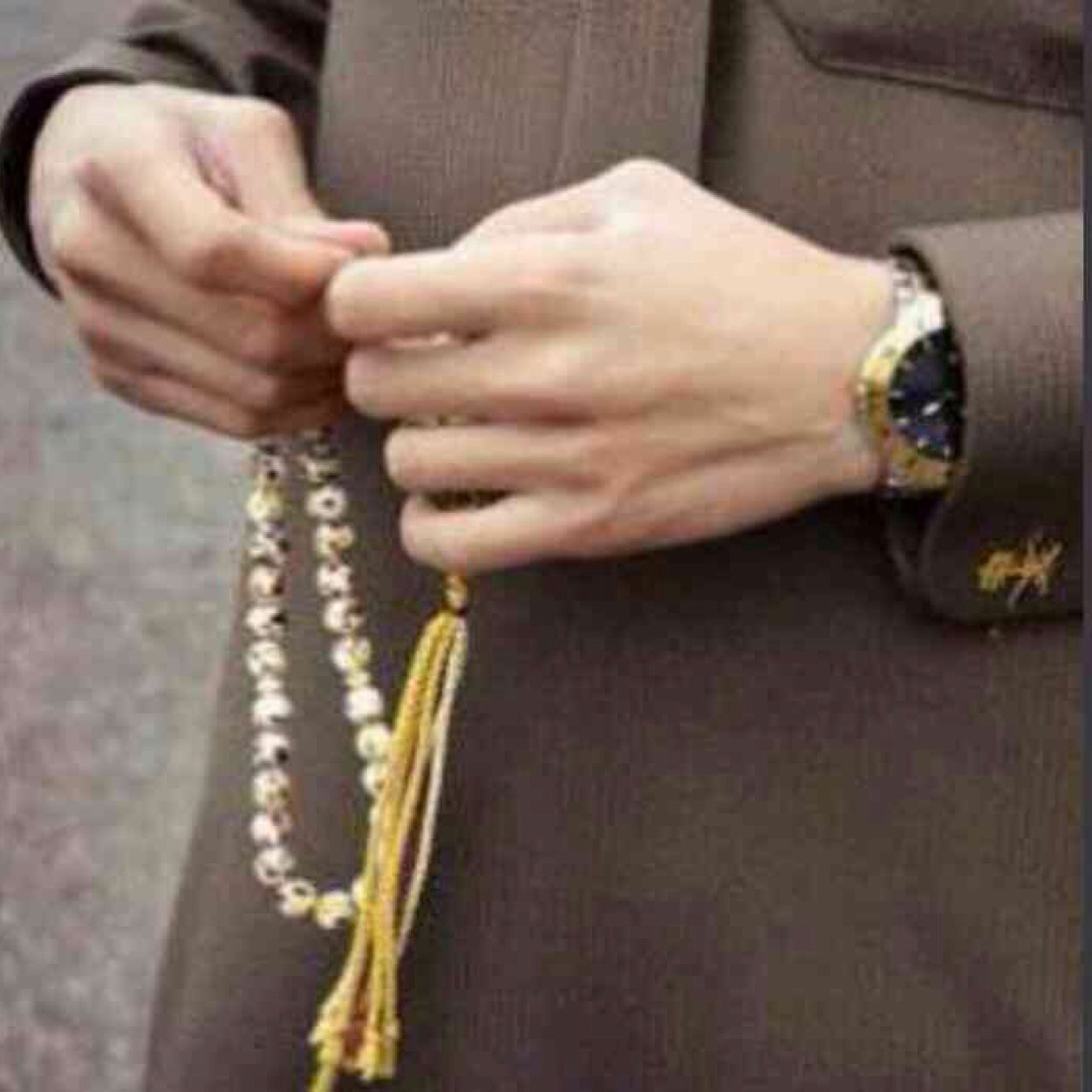 اذا هجرت الصلاة كل شيء جميل سوف يهجرُك ♡