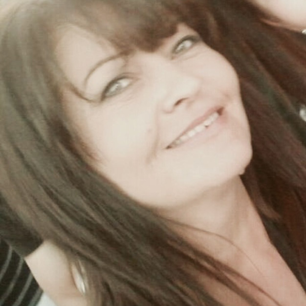 DhSportsmom3's profile picture. 