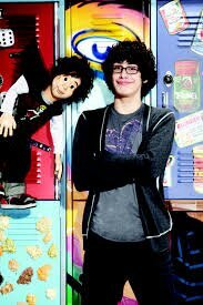 hey im robbie shapiro and I go to Hollywood Arts!