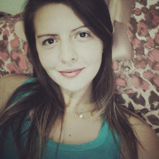 Vida é uma boca a ser beijada, mas a vida só gosta de quem gosta de viver, a vida não quer ser desperdiçada.