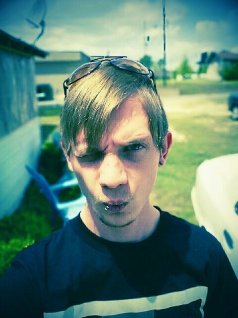 Gamer, guitarist, metalhead, artist, a sub-par linux sysadmin, and can mosh in a ssh session.