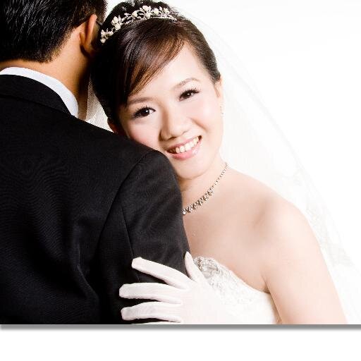 husband to Frita, dad to Jason and Samantha Winardi