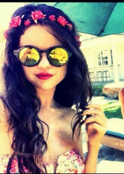 Hi im Selena and i love Niall