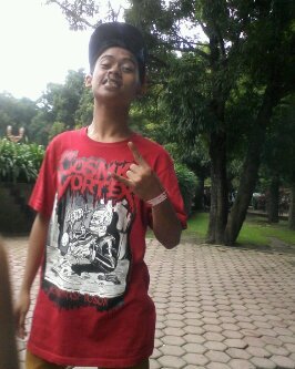 Edwin_broken's profile picture. Nama:Edwin||Pin: 277E2467||dadi arek ojok munafik{}follback just mention