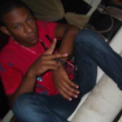Conoceme jijijijiji :) soy jevi :p me gusta la musica se que ati tambIen soy un tiguere decente un loquito serio ✉