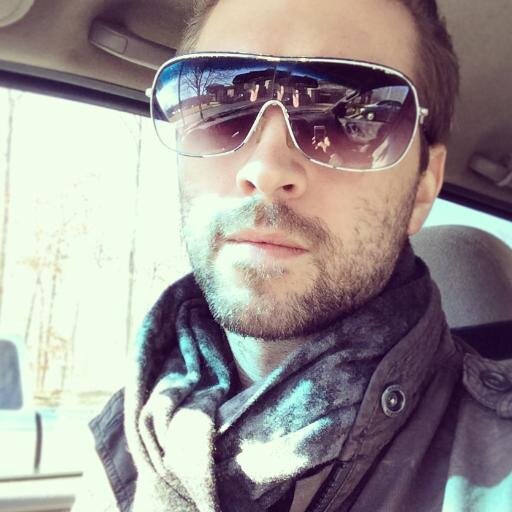 Guitarist/Vocalist for @VenturaLights | Developer at @BryantDevelop