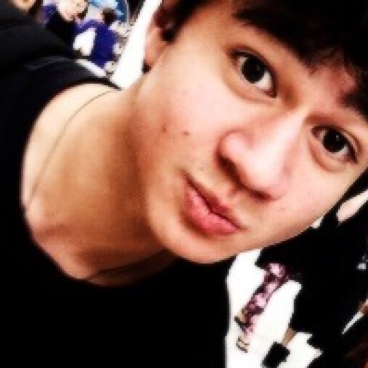 we dont know what's going on with the acc right now but we are @Calumgirlshey and we will try to get it back to the way it was soon!