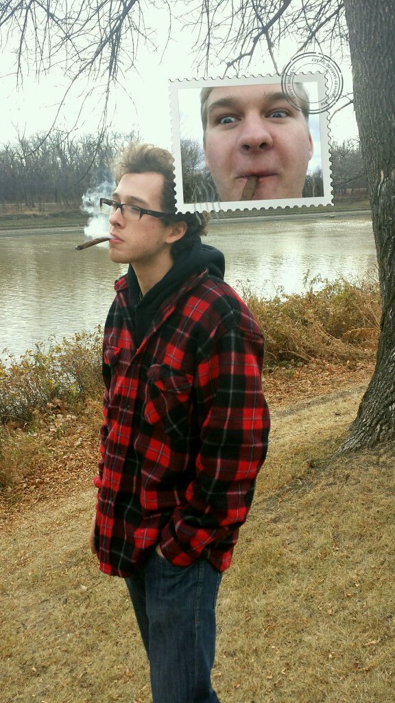 swagburry's profile picture. http://t.co/i56R3PljUH