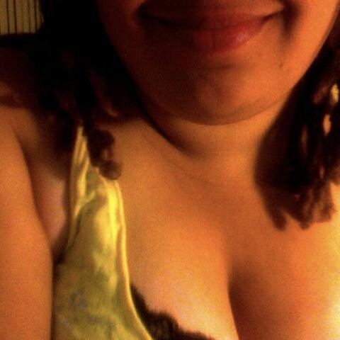 I'm just an ordinary girl, just like all you ordinary girls out there. Coupons, Freebies, Sweeps.