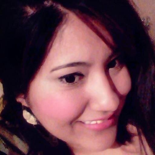 maquilladora y estudiante de técnico en arte