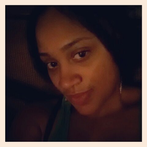 A woman who has her mind set and plans made. I'm living and loving life to the fullest. (No worries, no problems)