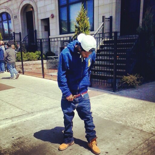FUCK ERBODY 4 NOW ON. DONT CALL MY FONE LESS U TRYNNA BUY A WHOLLE BRICK