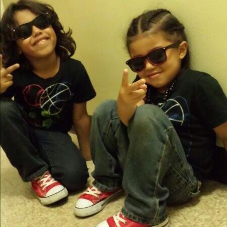 This is the official Marvin & Marcel Twitter Account. Instagram & FaceBook: @MarvinyMarcel