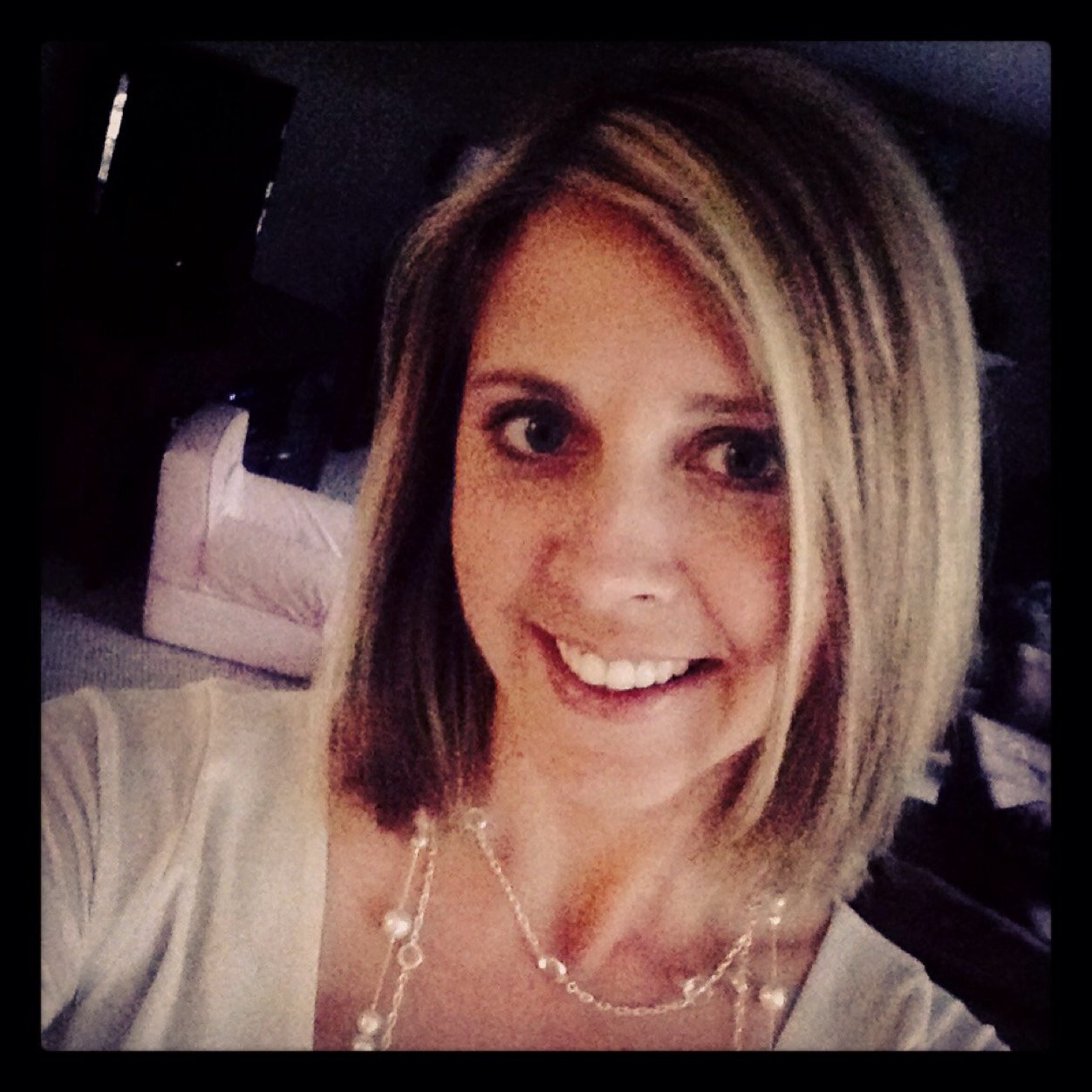 JenMartin9911's profile picture. 