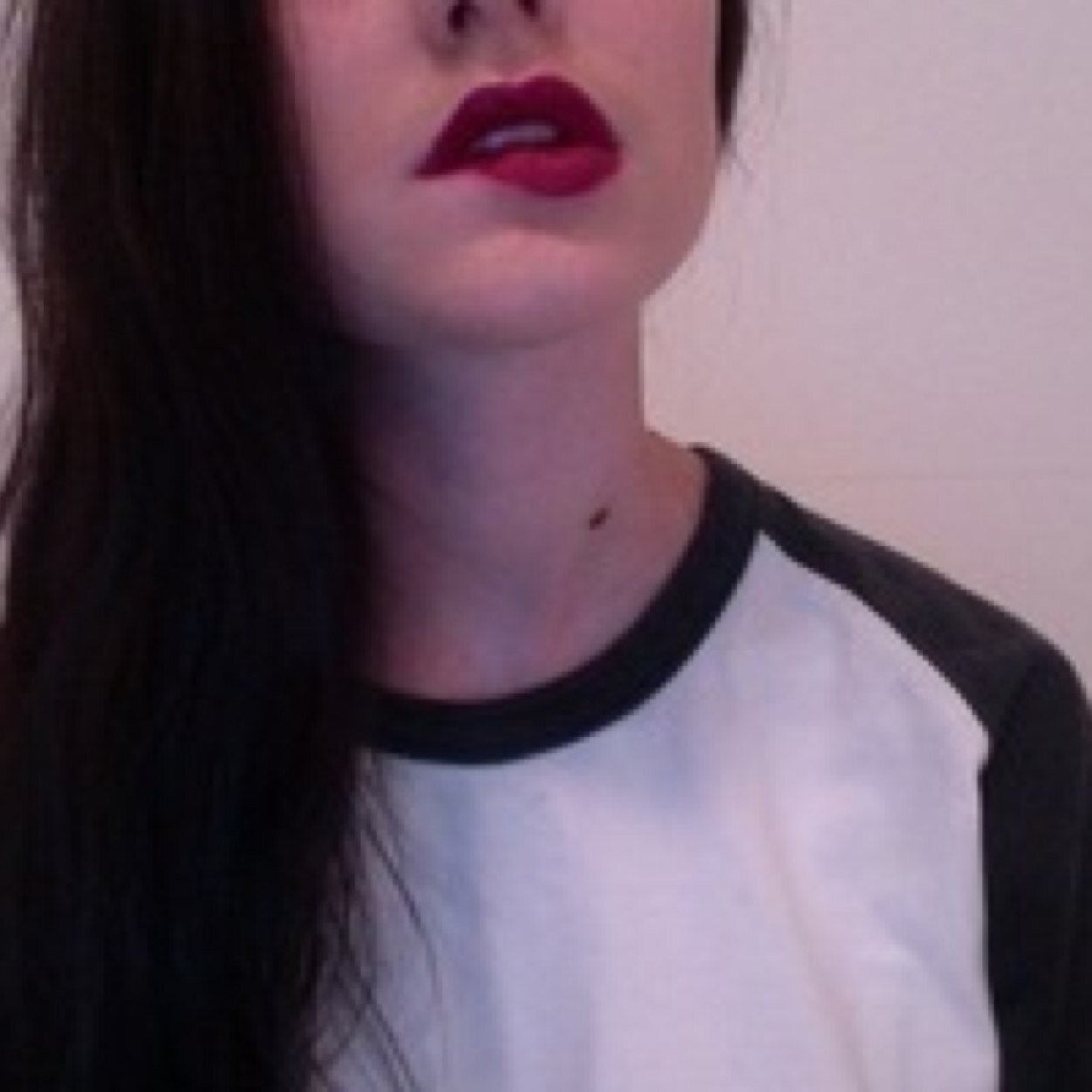 sadscxrs's profile picture. the same shotgun kurt used to click clack boom pow