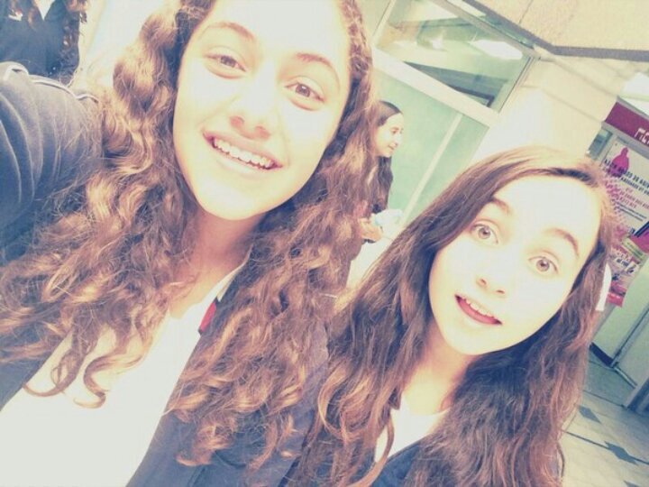 SamLe98's profile picture. ❦ Sometimes good things fall apart so better things can fall together ❦