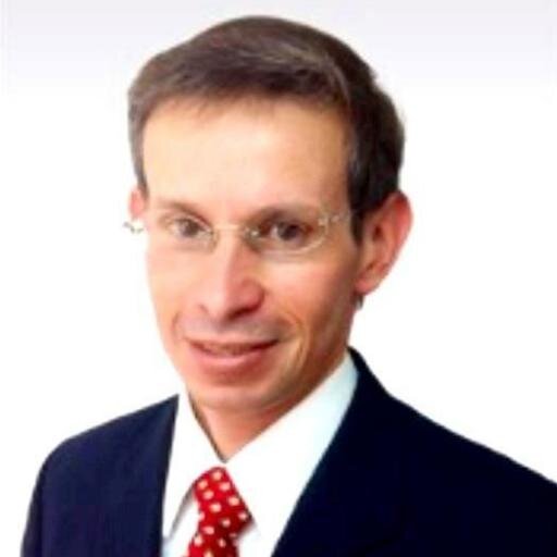 Agente inmobiliario, servicios y asesoría en finca raíz.