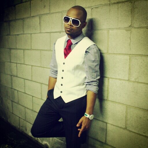 I am a singer/songwriter from Los Angeles, Ca. Music is my life and i wont stop until it gets out to the world!!!!