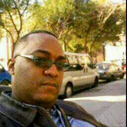 Médico, Consultor Ambiental, hijo, padre de Smerlyng y Smeuryng, Coordinador del Jpld Italia del Norte y sobre todo temeroso de Dios....