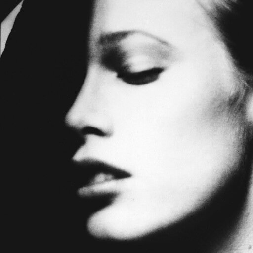 lesaAMOORE's profile picture. Californian. Mother. Artist. @lesaamoore on insta.