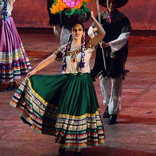 adrycanales's profile picture. Despierta, ¿que es lo que realmente quieres?