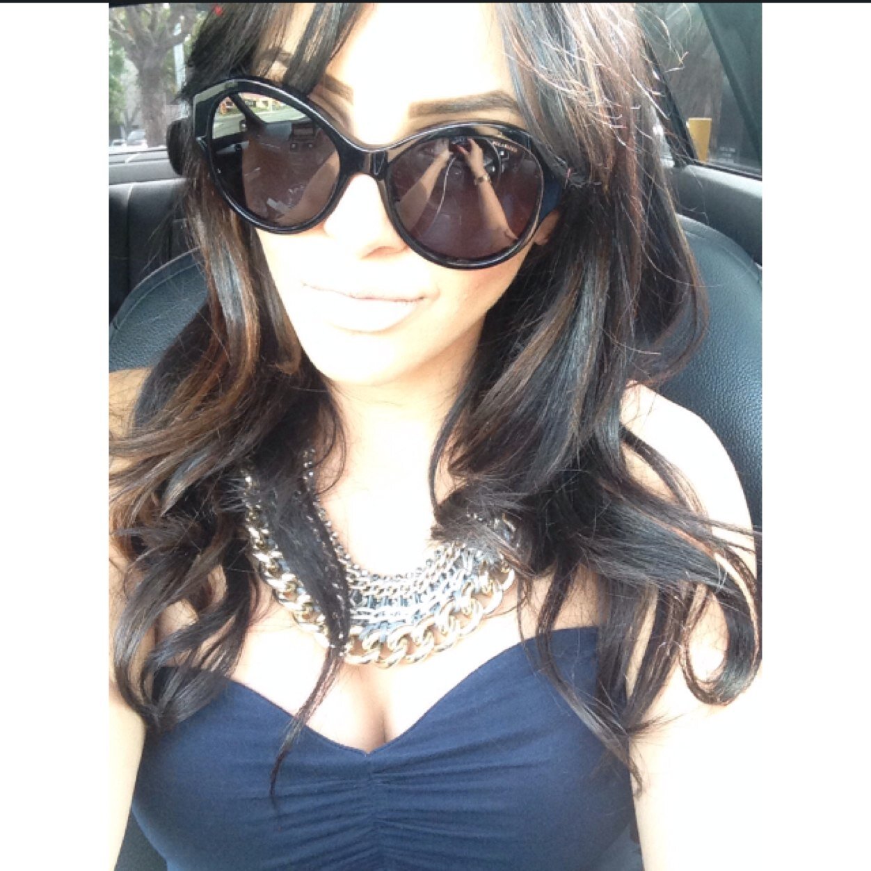 Hair Stylist  Instagram: Mastermindofmischief