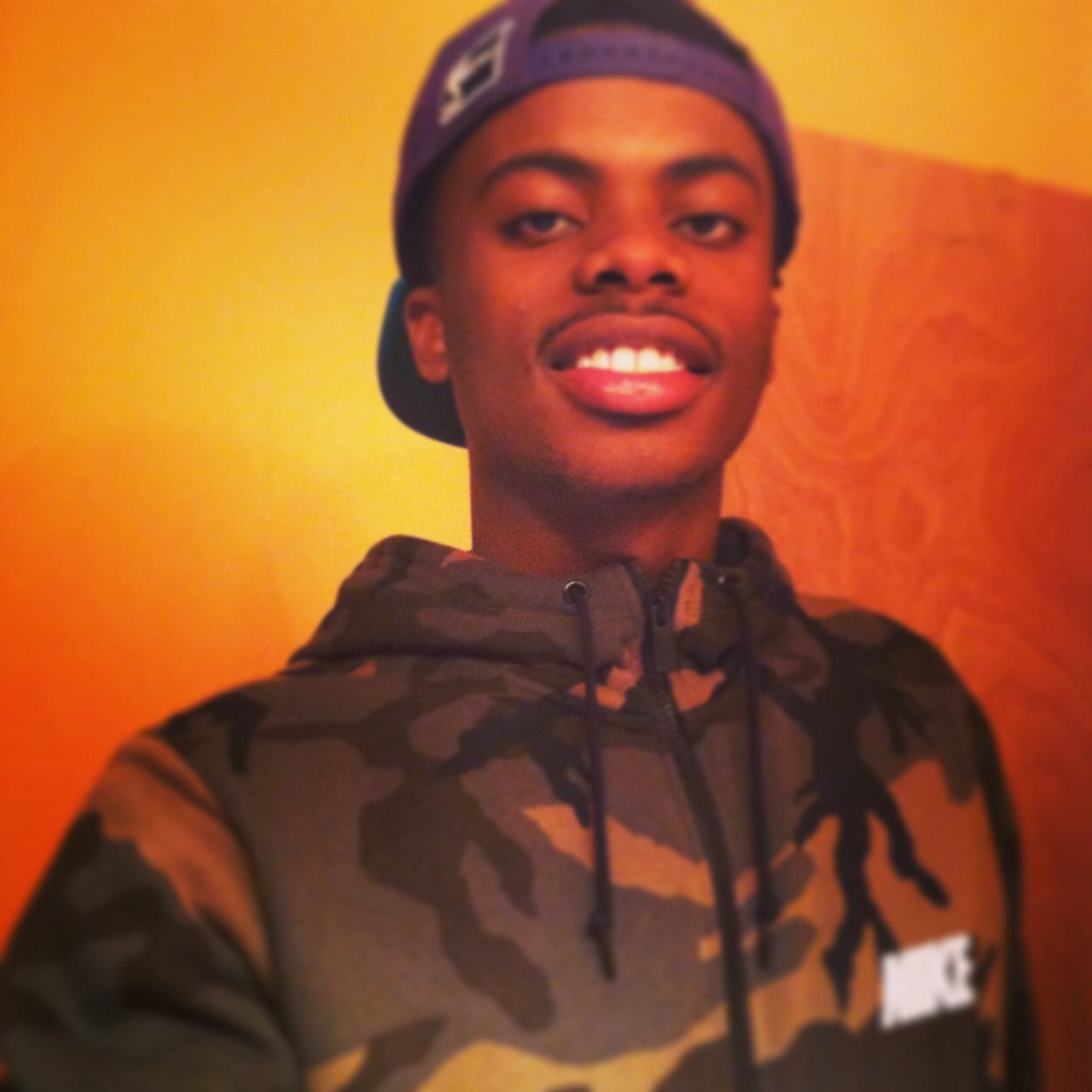 Be Solo, Smoke Solo, Fuck Solo, Do Solo Shit, Cause When Its Time To Ride Yuu Gone Find Out Who's Really There Fah Yuu Nobody(SOLO) 9.30.12
