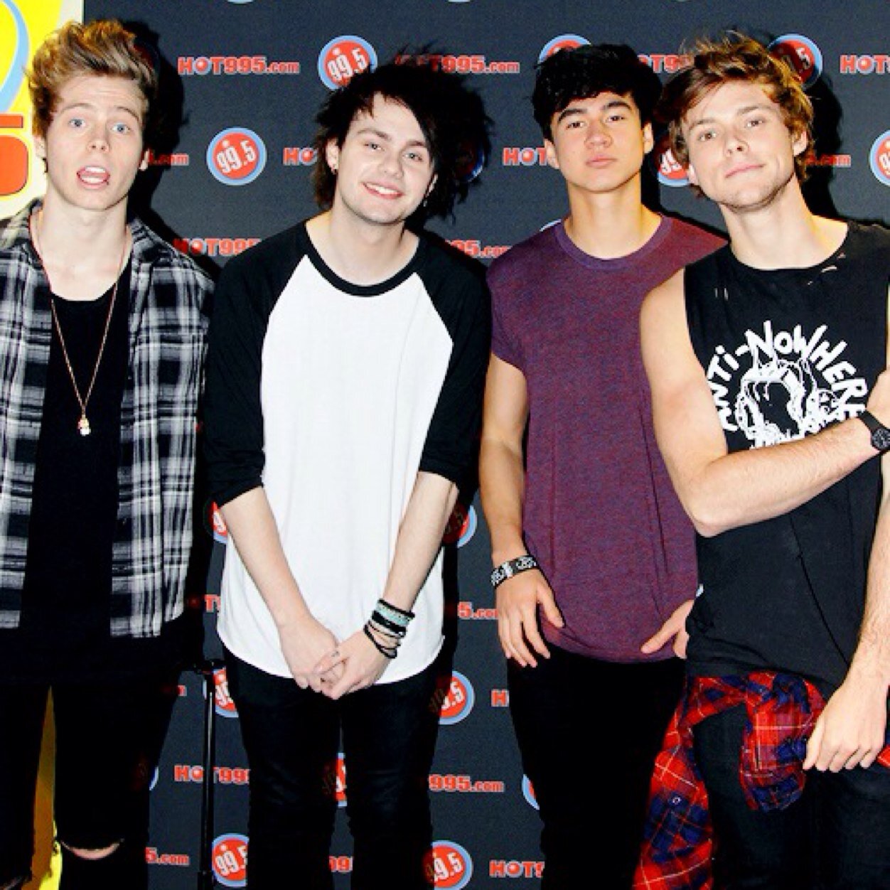 xcliffordhemmo's profile picture. congrats you got ur sunshines follow u deserve it no matter what is the reason im sure ur jumping at the couch they love you so much @mermaidcliffxrd