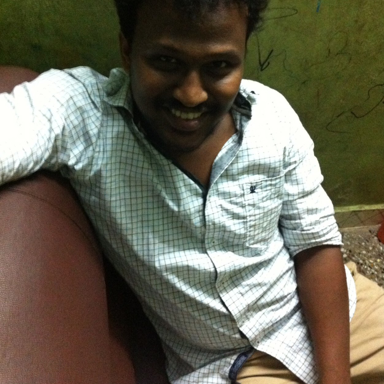 Young and energetic web & graphic designer, working as creative lead @ Digicliff - Digital Marketing Consultancy and Twitting all about web & design.