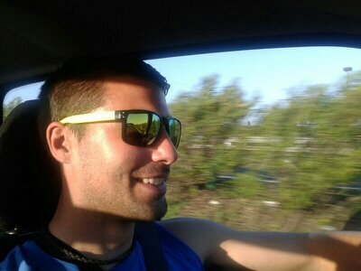 Un bandolero en el camino no es siempre el perseguido!! ;)