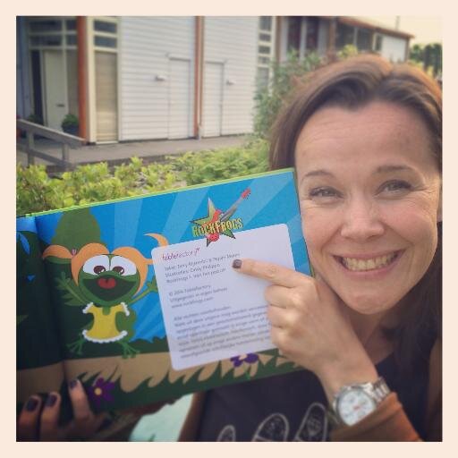 cindyphilippo's profile picture. Ik doe mama, illustrator, grafisch ontwerper, kunstenares, yogalerares en ik ben op zoek naar wie ik nou ben ;-D