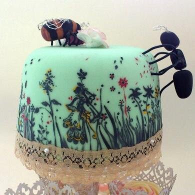 lornas_cakery's profile picture. Cake artist, I hand paint my illustrations onto cakes. Constantly thinking about food and cooking. My current mission make a 'starter' for MORE bread making!