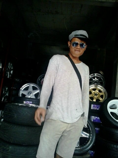 Jual bli velg ban baru bekas wa 081324970709