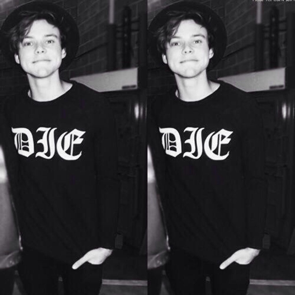 Free follow from @adorablexirwin! She follows back {so just ask}