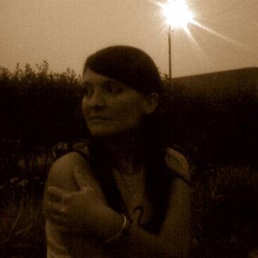 Неудачники верят в удачу, люди удачливые верят в себя.