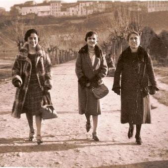 Una manera de aprender a conocer, a amar y a respetar Toledo desde la fotografía histórica.