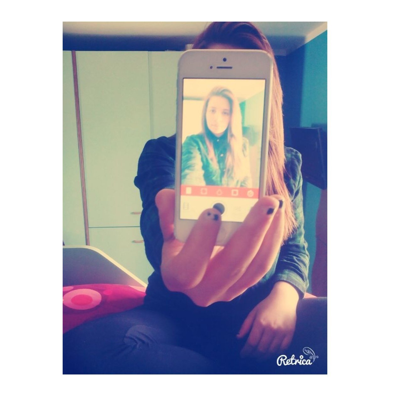 We live alone , we die alone , everything else is just an illusion . 


LOVATIC