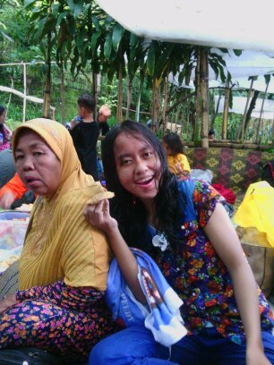 Suci_handayanie's profile picture. Allah is my inspiration me :*



single SMK tamhar  (XII office administration  )