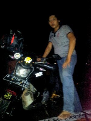 Kangen dia yg sudah lama pergi.. #H