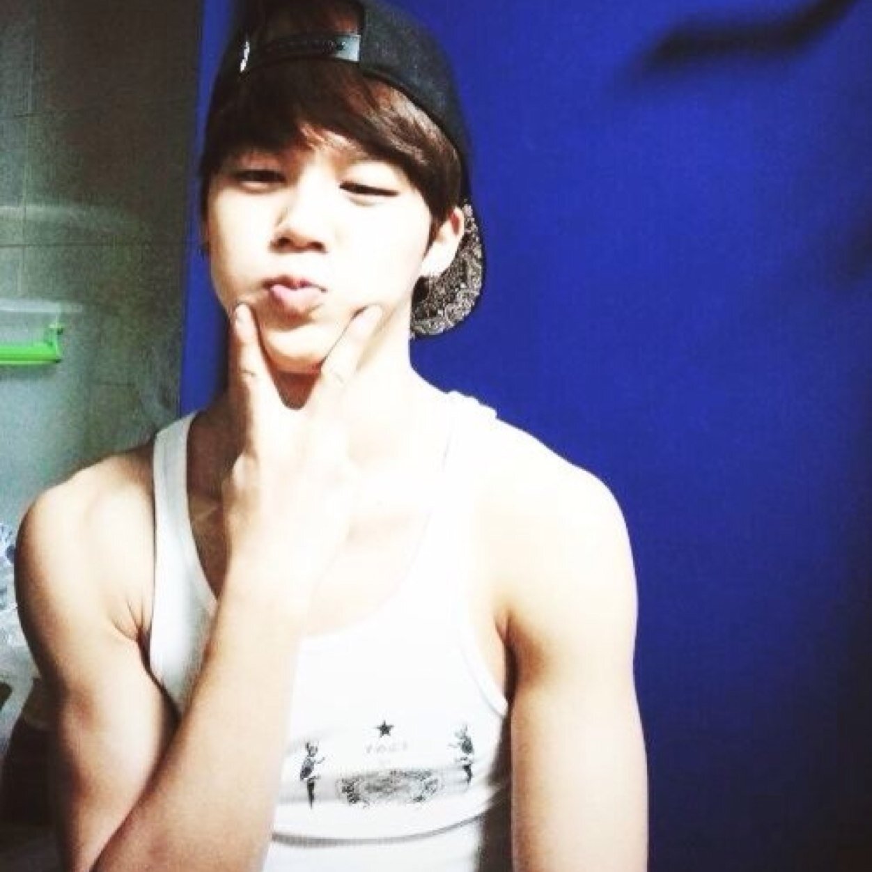 acneboy's profile picture. 