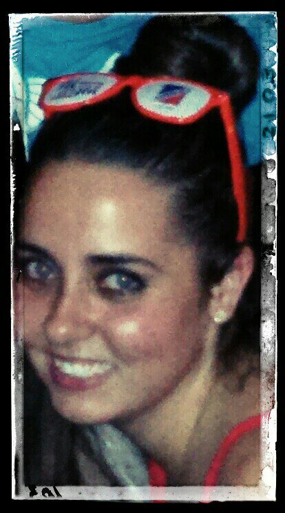 Mmelaniefg's profile picture. Diplomada en Magisterio y licenciada en Pedagogía.
Maestra en el Principado de Asturias.