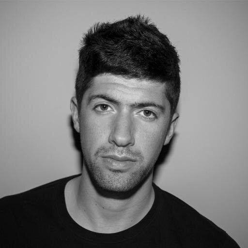 Creative Director @CarteRareStudio DJ + Producer ↓ ↓
https://t.co/SwjEGNSbG2 https://t.co/pFjEY5fsuQ https://t.co/85w5qecurs