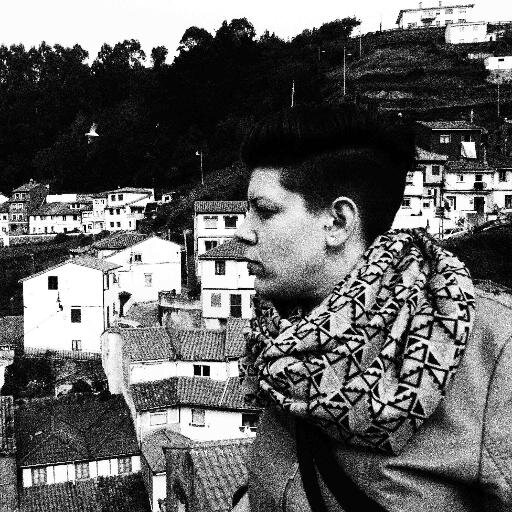 zaloares's profile picture. Dándole la vuelta a todo